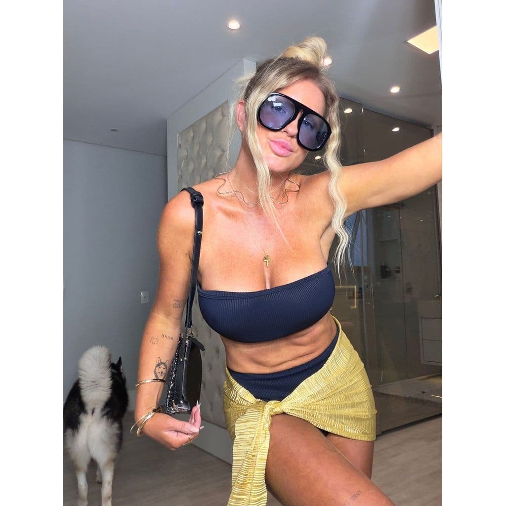 Conjunto hotpant com bojo Shakira - biquini