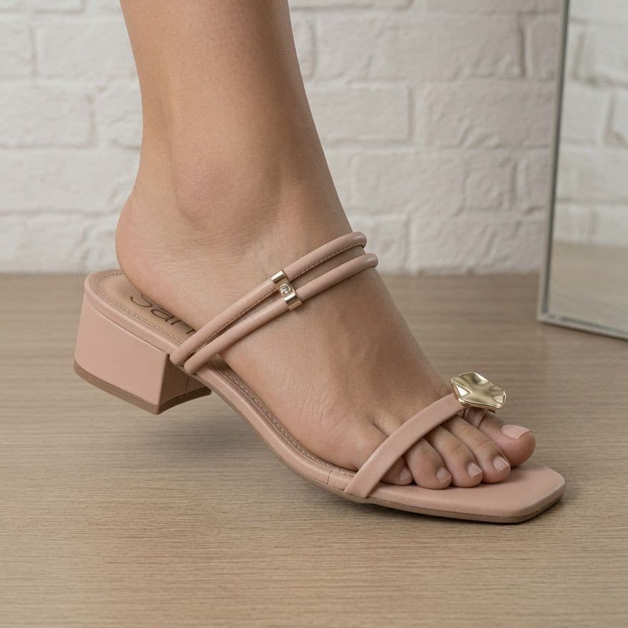 Sandália Sanf Feminina Salto Médio 4Cm Quadrado Enfeite Dedão Metal Confortável Elegante Ajuste Moda