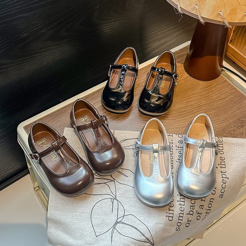 Meninas pequenos sapatos de couro 2025 primavera outono novo estilo crianças estilo britânico sapatos de princesa sola m