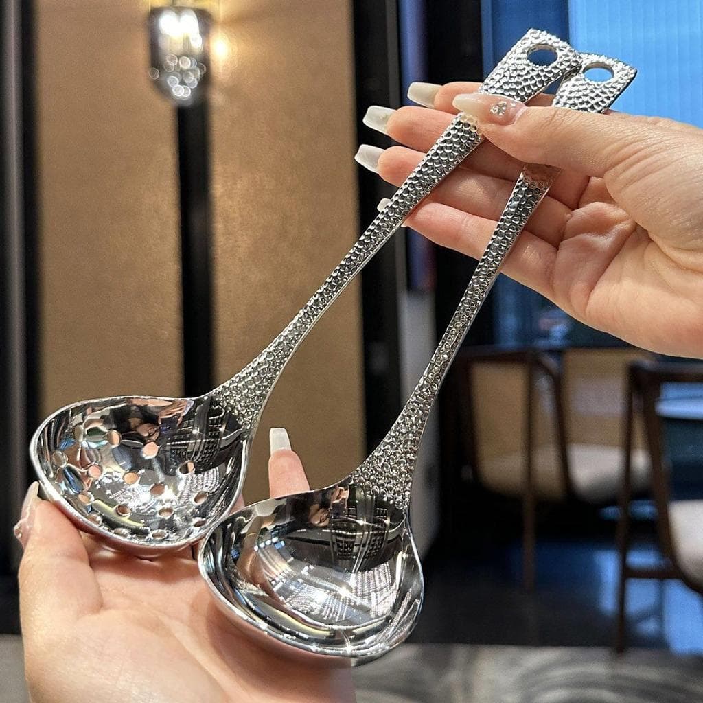 Novo padrão de martelo colher de cabeça grande de aço inoxidável grande coador de qualidade alimentar colher de sopa de
