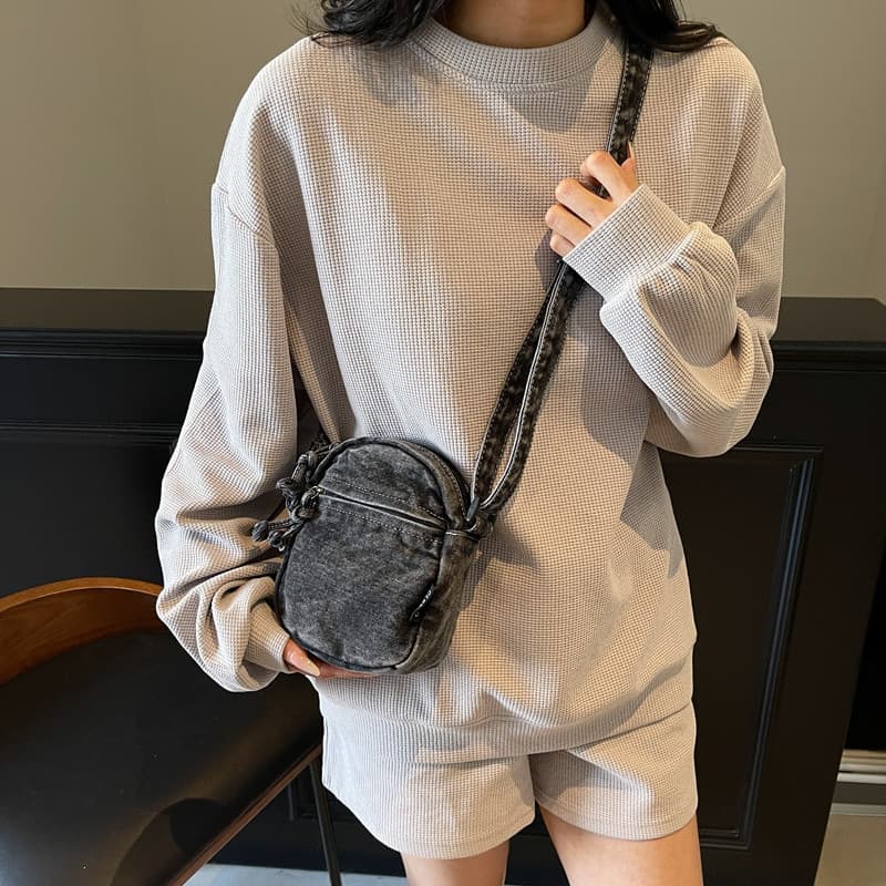 Denim pequena bolsa de ombro 2025 novo estilo na moda All-Match Casual simples ombro saco do mensageiro leve Mini pequen