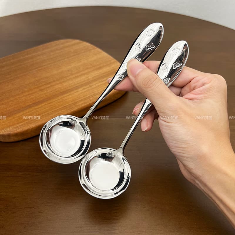 304 colher de aço inoxidável de qualidade alimentar colher especial pessoal colher de sobremesa de alta qualidade bonito