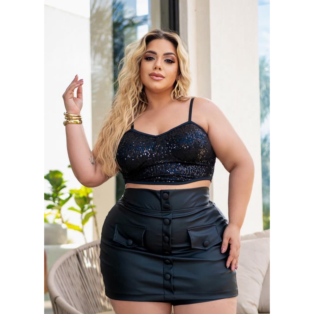 Conj Couro Plus  Cropped Reto  Paete E  Shorts Saia Couro