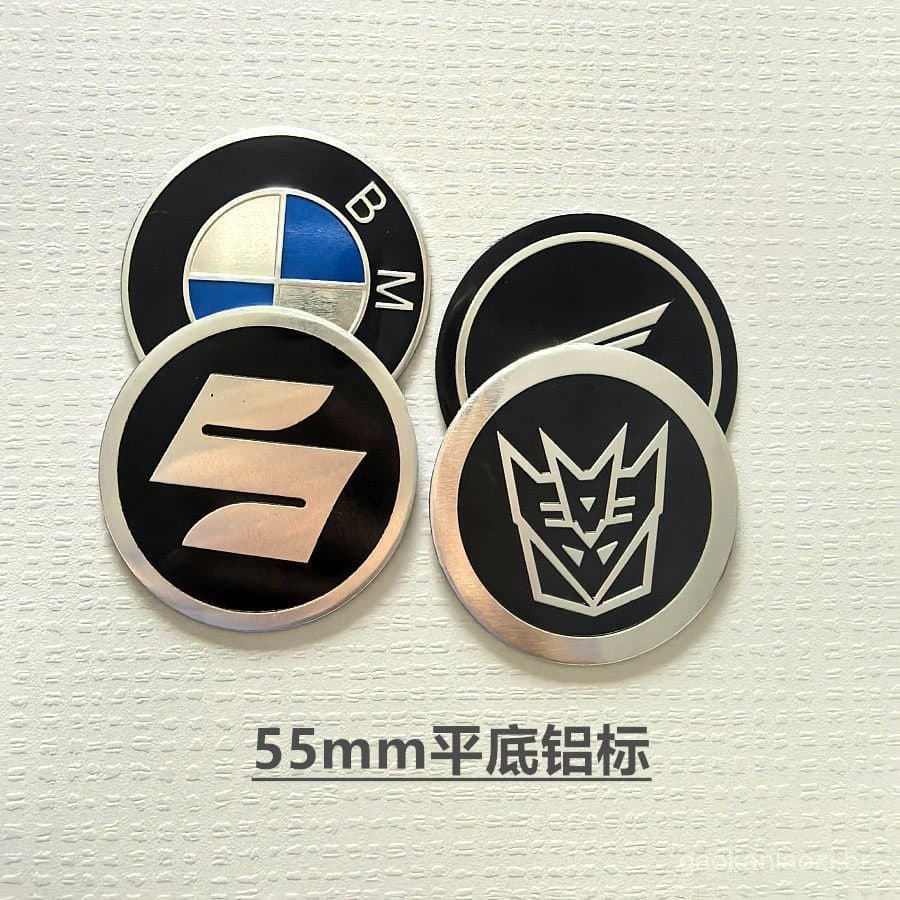 Adequado para o tanque de combustível modificado da Qianjiang QJ600RS, logotipo RCR de alumínio com fundo plano de 55mm,