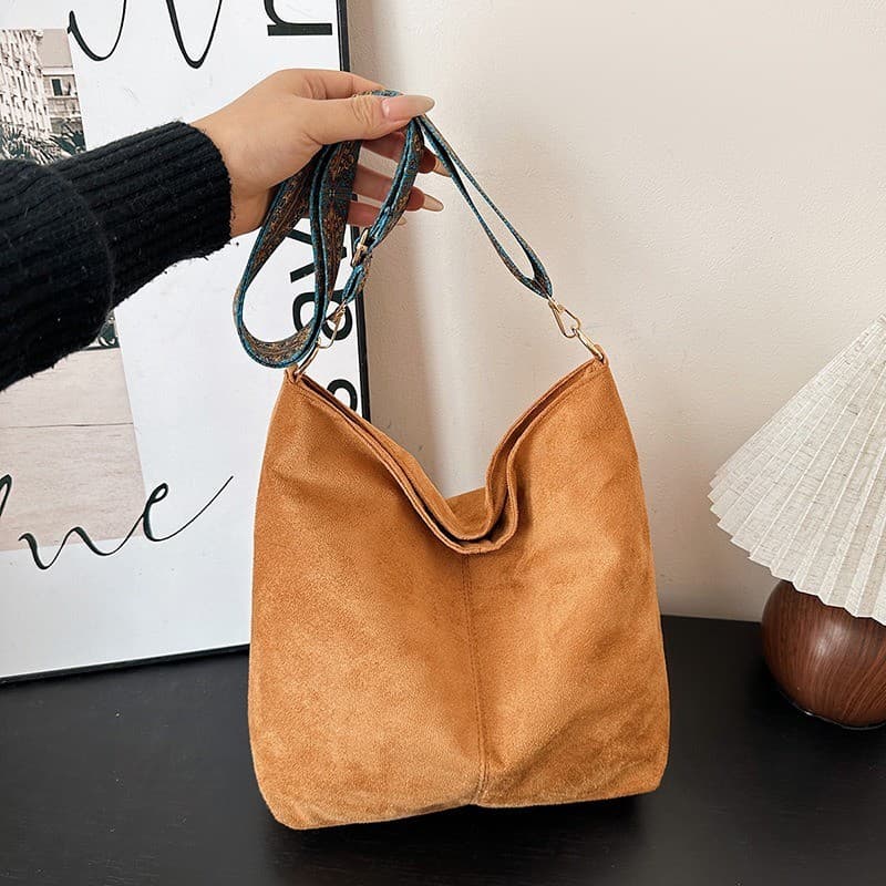Bolsas femininas bolsas de nicho francês na moda alças largas High-End textura Tote balde sacos de ombro elegantes