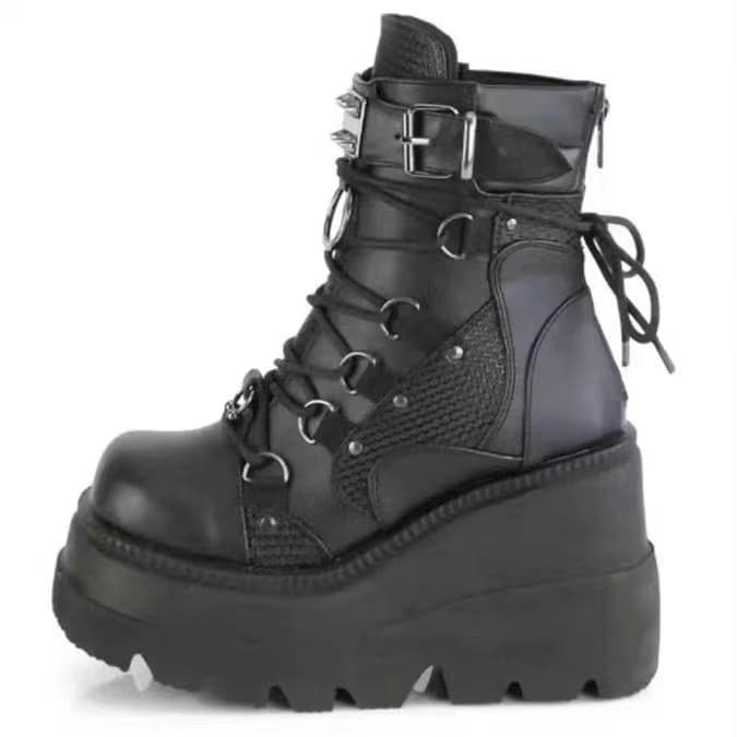 Botas Femininas de Cano Médio com Sola Grossa Estilo Europeu e Americano Estilo Punk Tamanho Grande Novo Salto Anabela B
