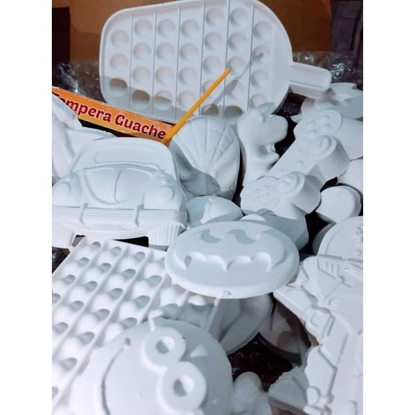 kit Pintura em Gesso 30 Peças Meninos e Meninas Brinquedos Infantil