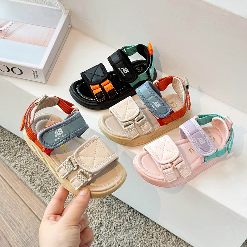 Crianças sandálias 2024 verão novo estilo meninos sapatos meninas sola macia antiderrapante crianças do bebê sapatos cas
