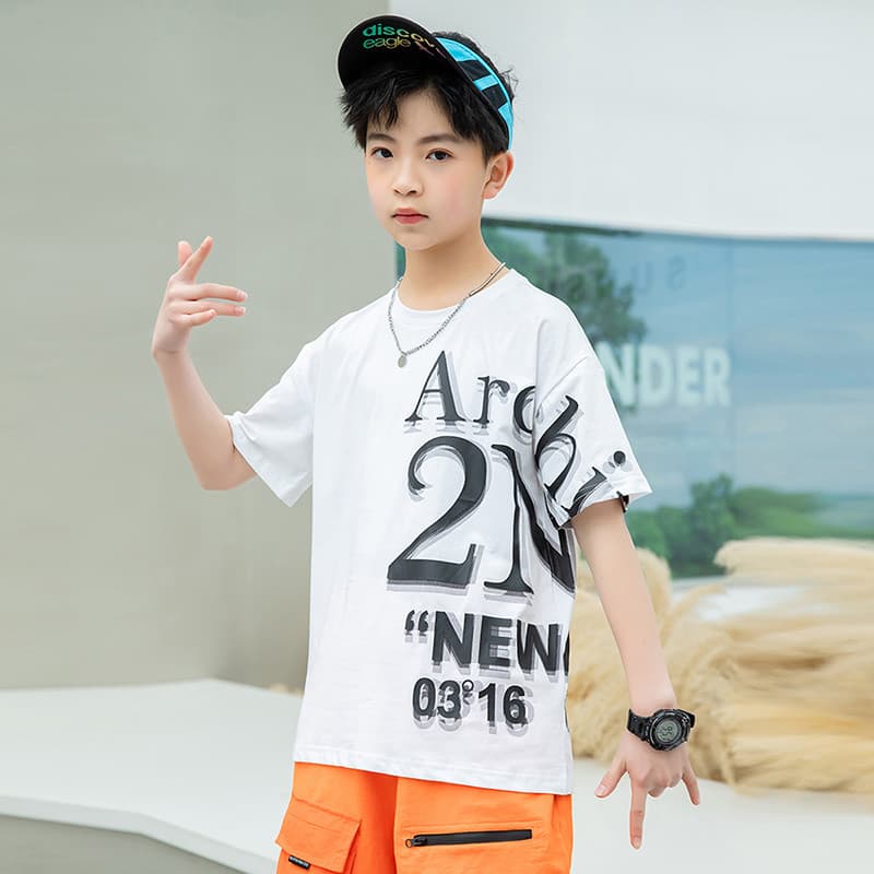 GILE Street Wear meninos verão camiseta de manga curta versão coreana solta em torno do pescoço estilo ocidental pulôver