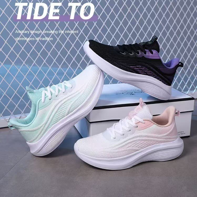 Novo estilo voando tecido tênis feminino primavera outono malha leve sola macia absorção de choque Ultra-leve tênis de c