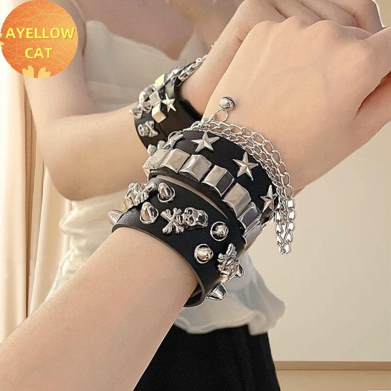 AYellowcat Punk Gótico Crânio Pulseira Correntes Metal Spikes Rebite PU Couro Cuff Bangle Wide Mulheres Homens Jóias BR