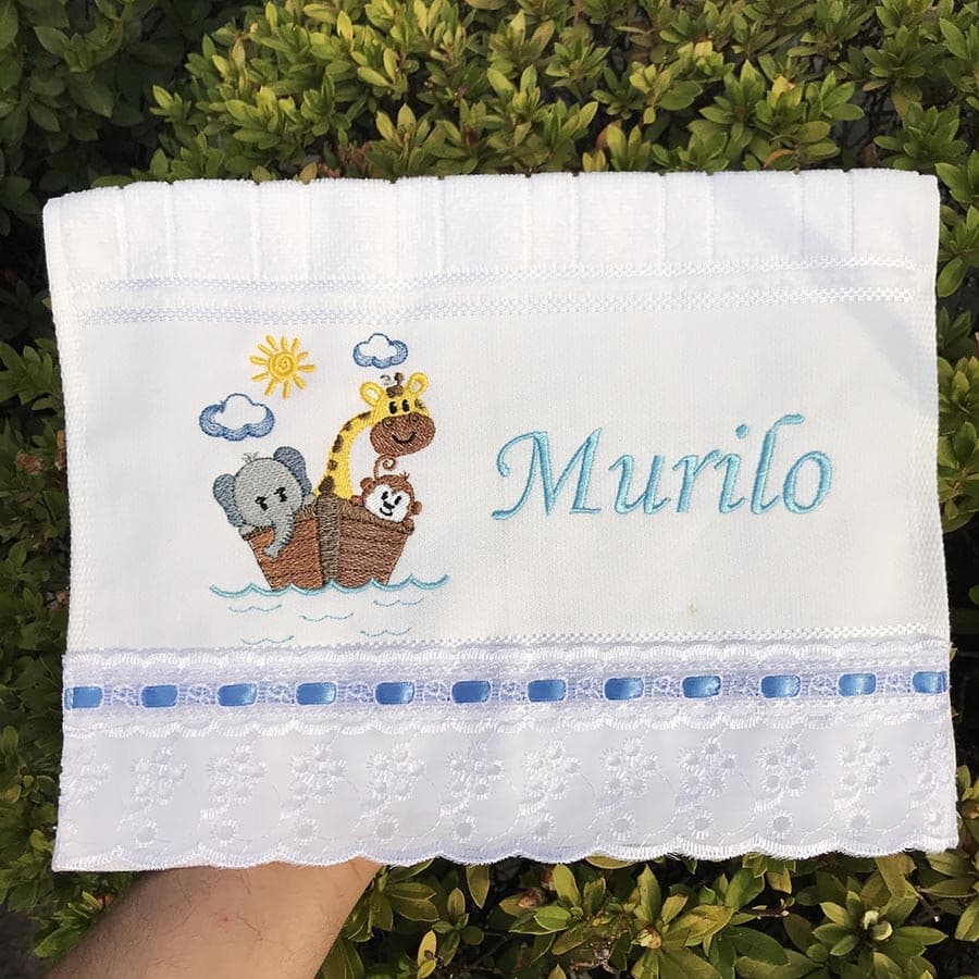 Toalha De Boca Bordada Com Nome Safari Barquinho Dohler Premium