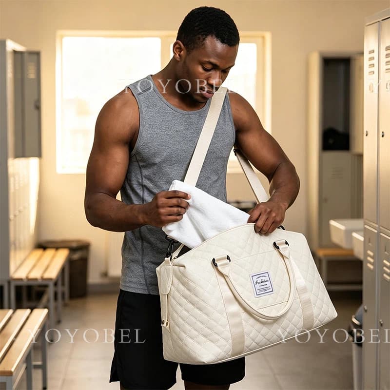 Bolsa Mala Feminina de Viagem e Academia Matelassê Grande Com Alça Transversal maxbel