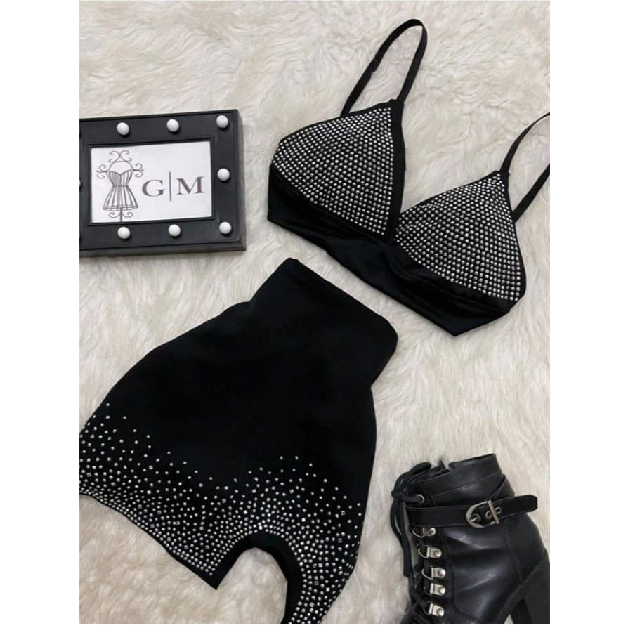 Conjunto Cropped e Saia pedraria com Fenda