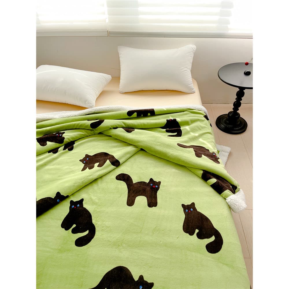 Pequena noite gato fantasma cavalo estilo Design Original cordeiro velo cobertor quente creme velo cobertor outono inver