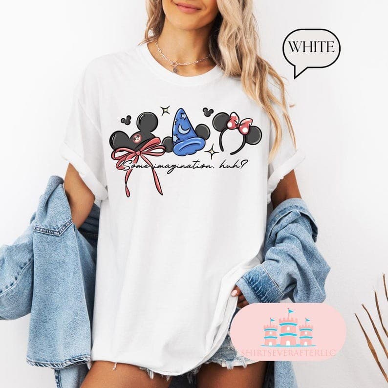 Camiseta Feminina Grande De Algodão Com Pingentes Do Mickey Mouse Da Disney E O Texto "Um Pouco De Imaginação, Hein?"