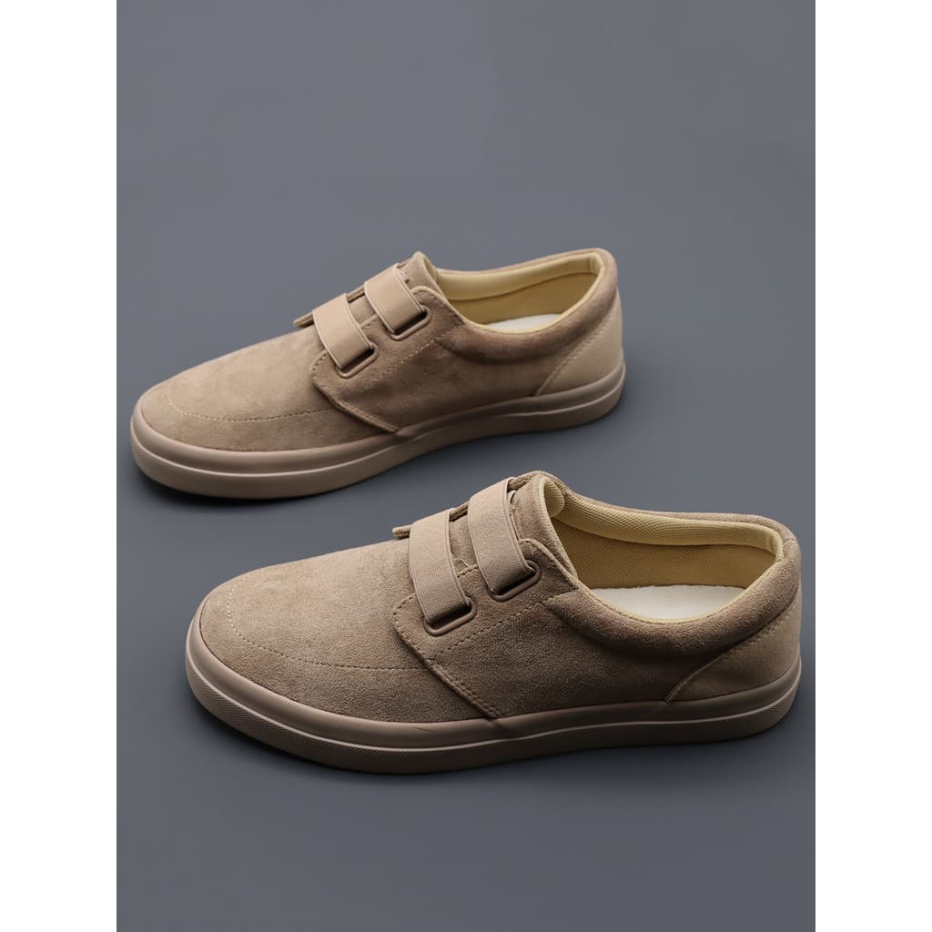 Sapatos masculinos 2026 primavera novo estilo sapatos casuais de cano baixo versão coreana All-Match sapatos de sola pla