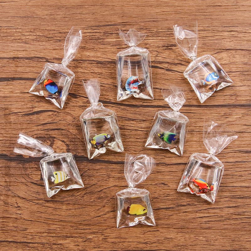 1 peça de acessório de joalheria, pingente de bolso DIY de resina transparente com peixes dourados e peixes-palhaço, 8 c