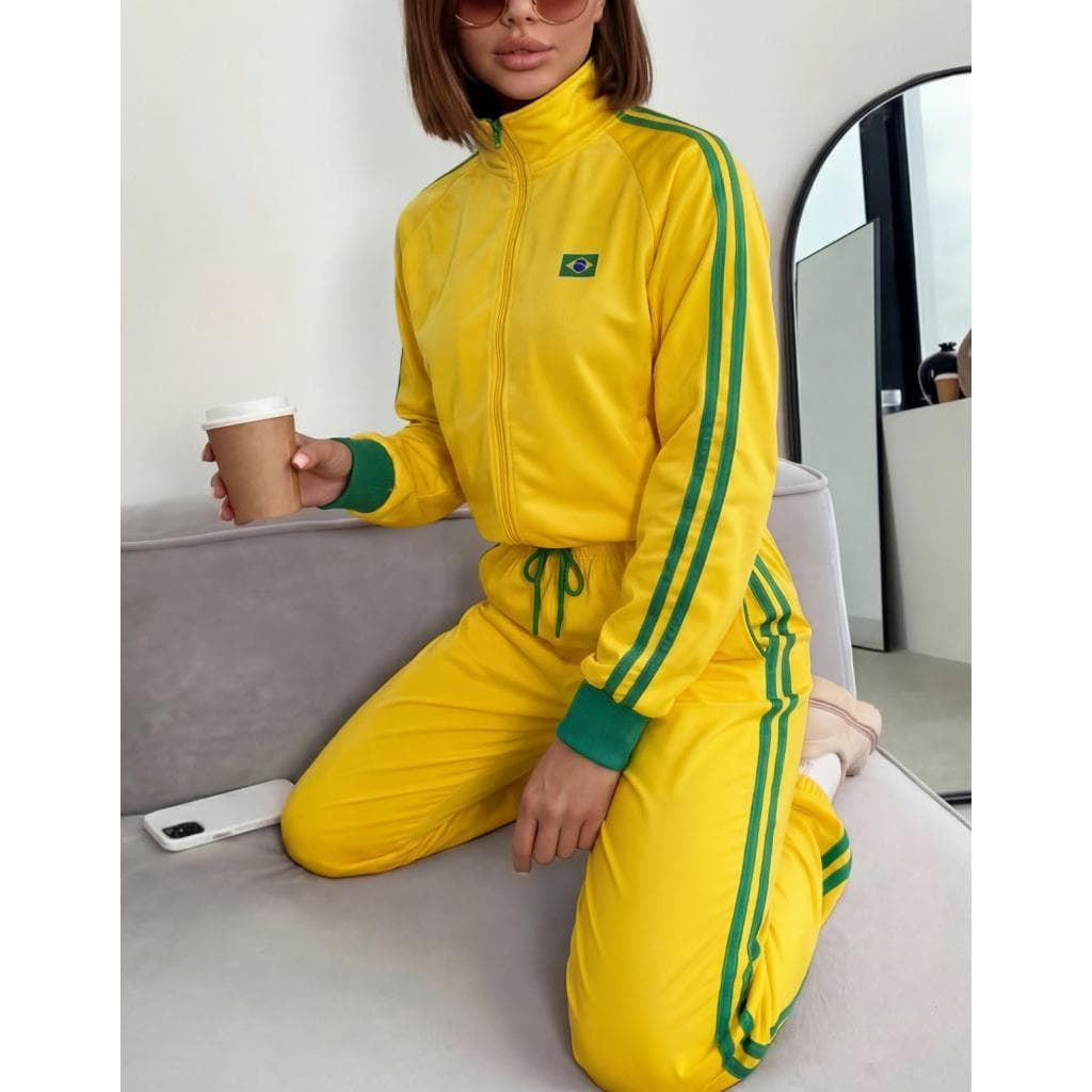 Conjunto Jaqueta Feminina Brasil Com Zíper Gola Alta E Calça Jogger Moda Blogueira