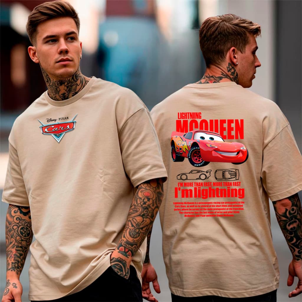 Camiseta Oversized Lightning McQueen Cars