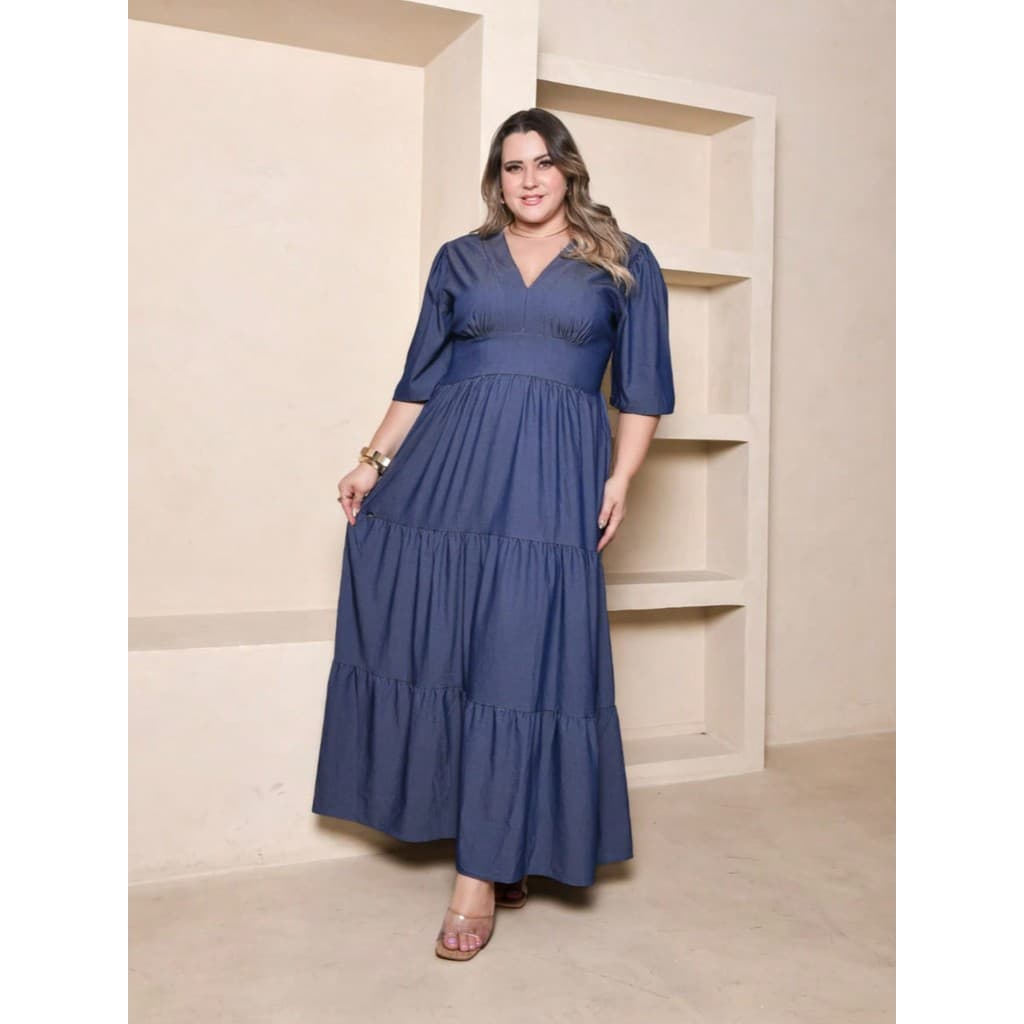 Vestido longo plus size  chambray  decote V manga curto 3 marias