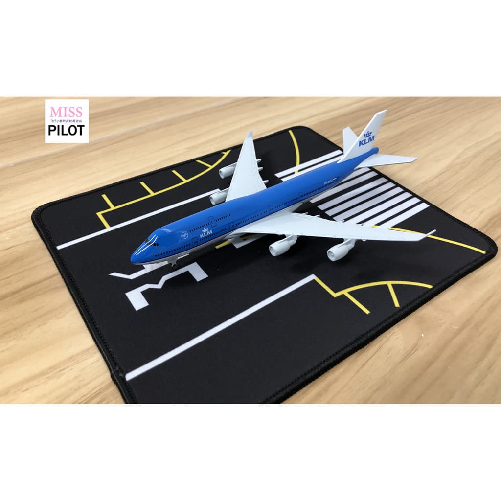 20cm com suporte de pouso Royal Holland Airlines Boeing B747-400 Modelo de aeronave de liga sólida Enfeites de aeronaves
