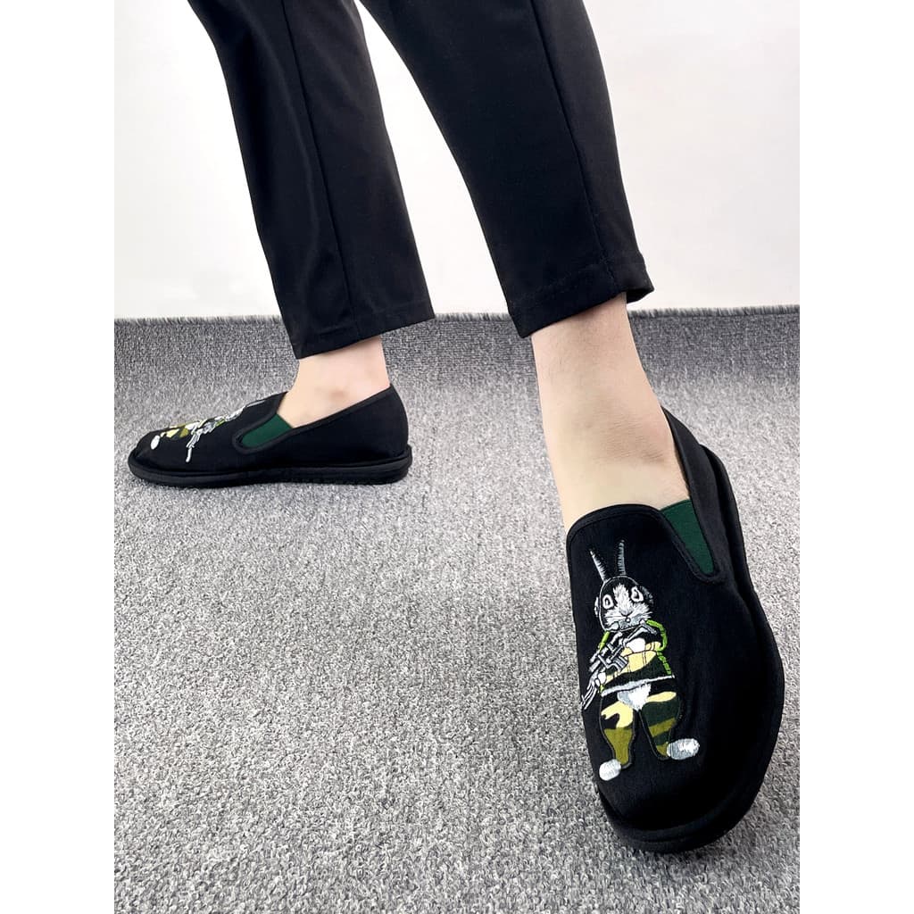 2026 primavera novo estilo velho pequim sapatos de pano bordado Pedal masculino sola macia confortável respirável não ca