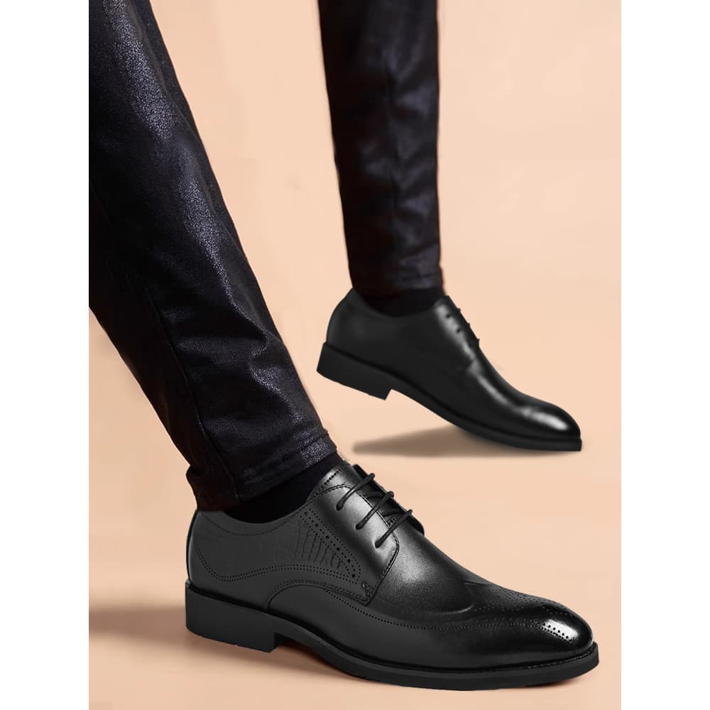 Sapatos de couro masculinos 2026 primavera outono juventude negócios venda quente Casual sola macia apontou Toe estilo b