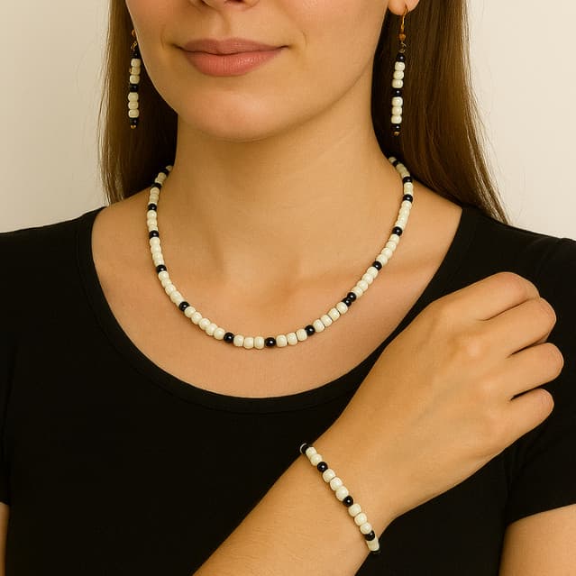 Kit Conjunto Bijuteria Colar,Brincos e Pulseira de Miçangas Feminina - Belissímo e Resistente