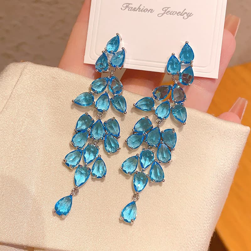 Brincos Longos com Franjas e Folhas de Diamante Azul Exageradas, Acessório para Vestido de Festa Feminino