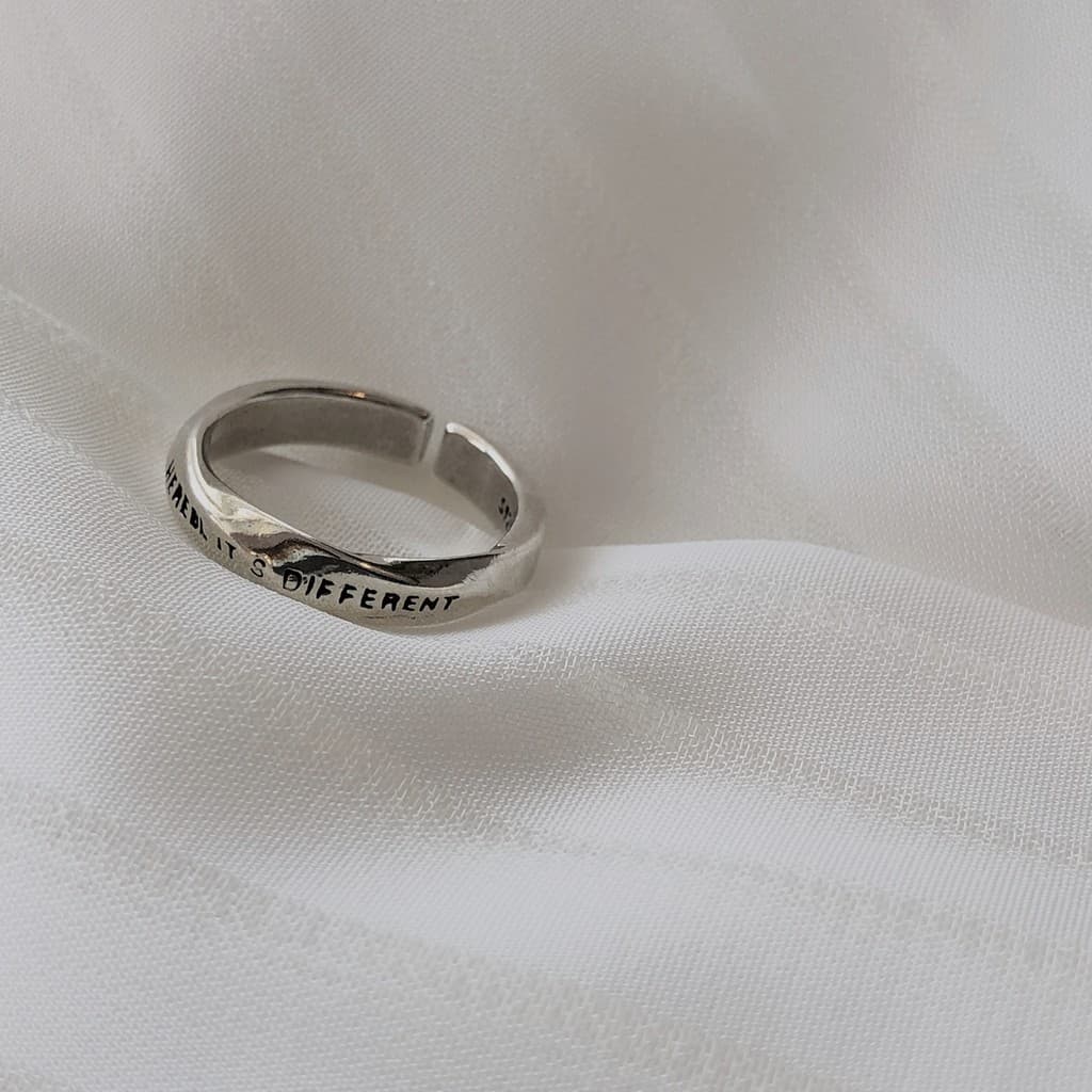 Anel de prata estilo legal exclusivo anel Semi-aberto na moda masculino carta xadrez anel tamanho ajustável
