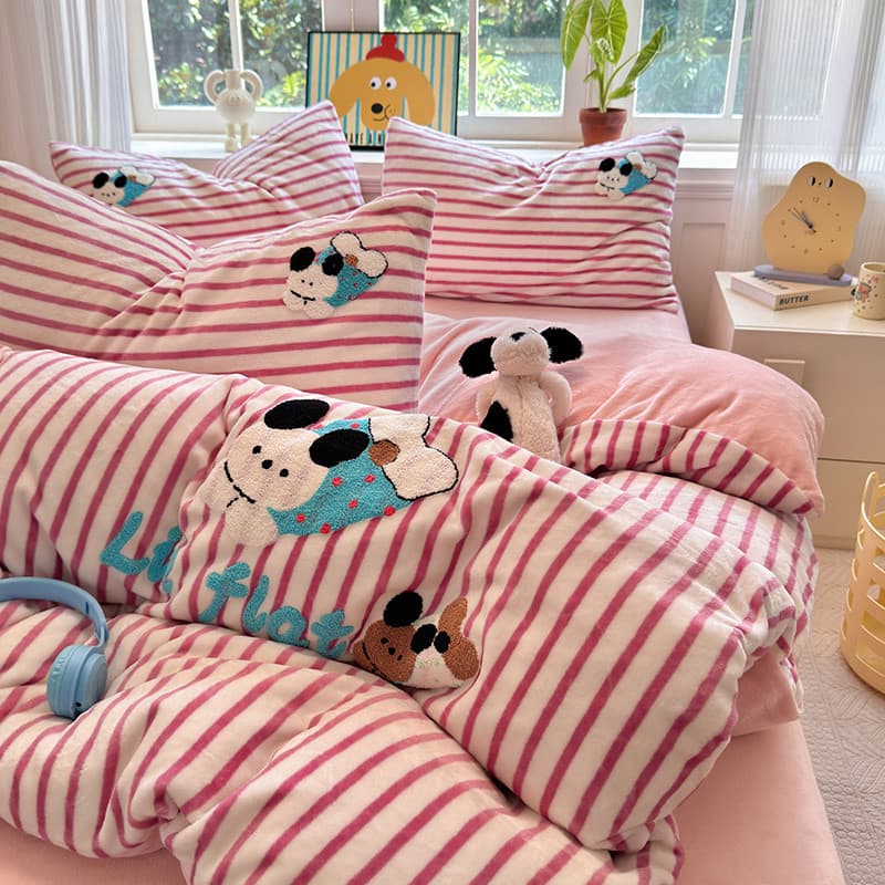 Conjunto de quatro peças de lã de leite grosso outono inverno Coral velo dos desenhos animados cama flanela três peças c