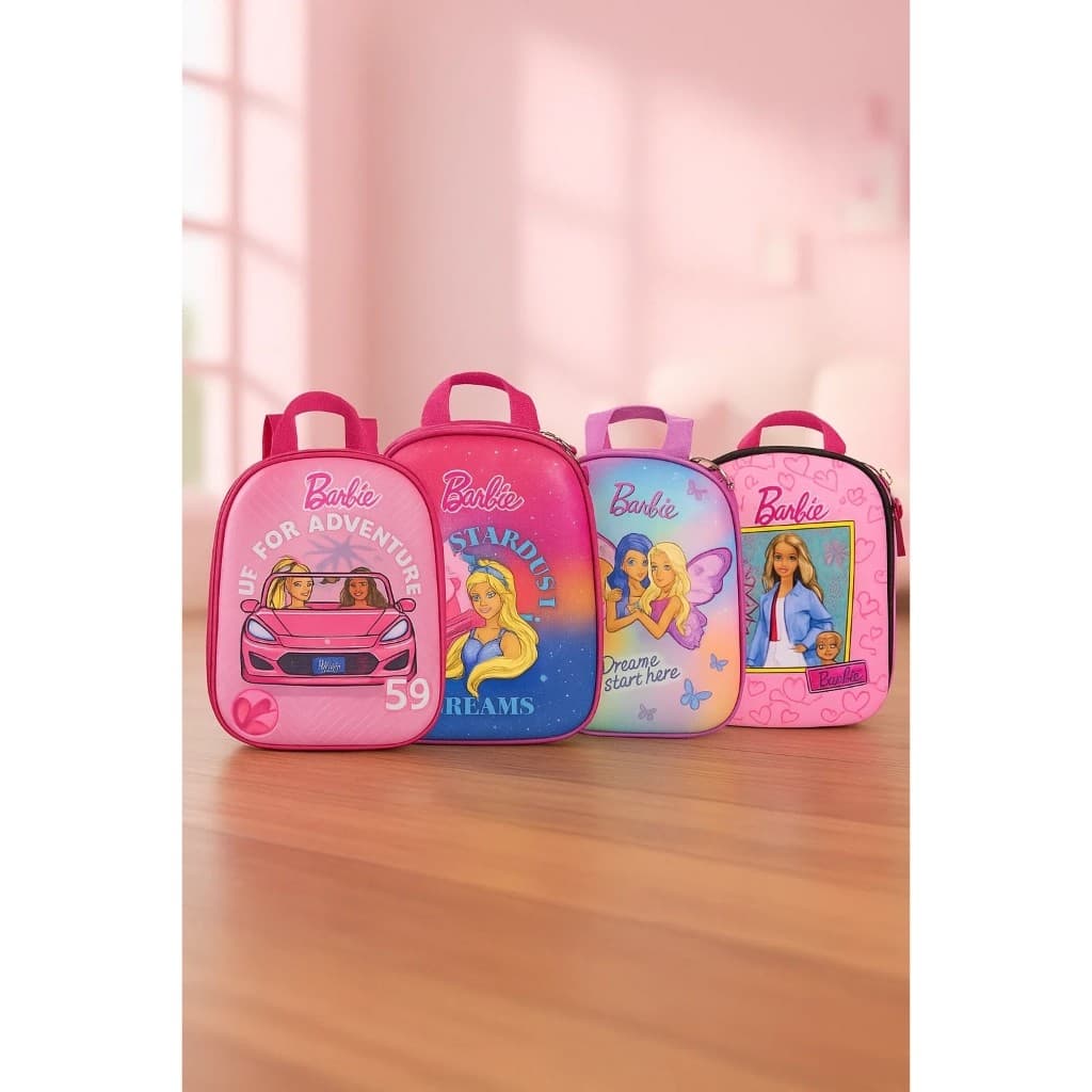 Mochila Personagem Escola Viagem Passeio Presente Bolsa Leva Caderno Roupa Barbie Brinquedo