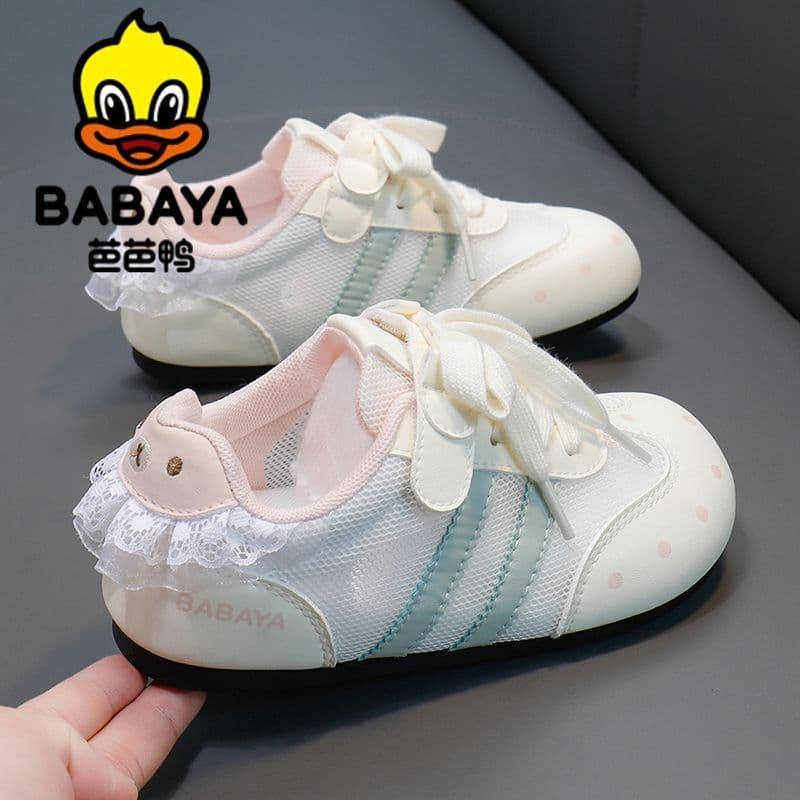 Baba pato meninas tênis de malha 2026 verão novo estilo crianças respirável sapatos de treinamento alemão sola macia est