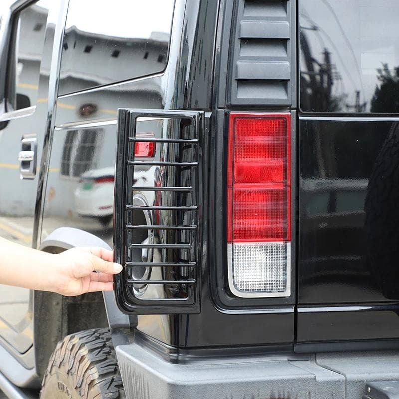Para HUMMER H2 2003-2009 Amortecedor Traseiro Do Carro Luz Da Cauda Capa Guarnição Volta Quadro De Proteção Lâmpada ABS