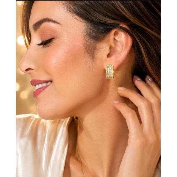Brinco Feminino Dourado Luxo Cravejado com Zircônias Elegante para Festa Casamento Jantar e Eventos Elegante
