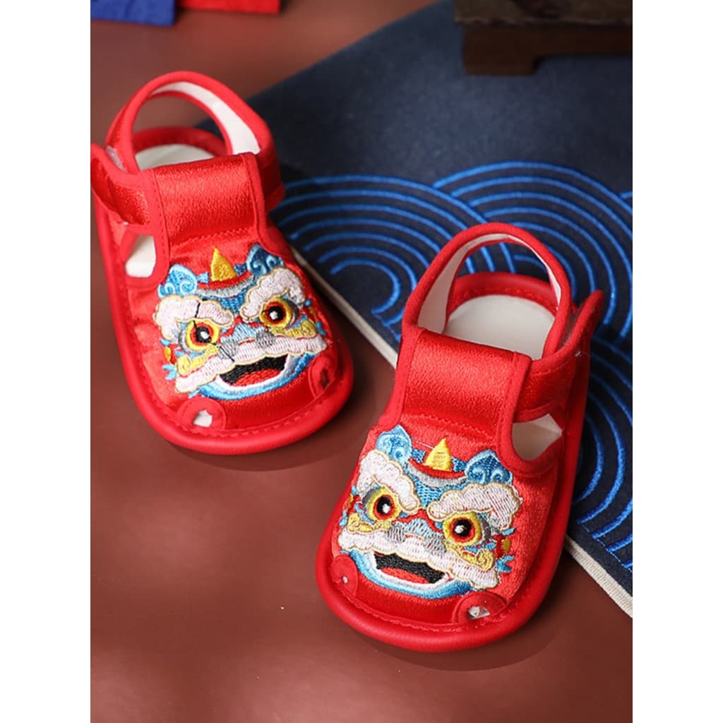 T tigre Toe sapatos bebê 1 ano de idade bebê menino sandálias sola macia verão tigre sapatos captura Zhou bebê sapa