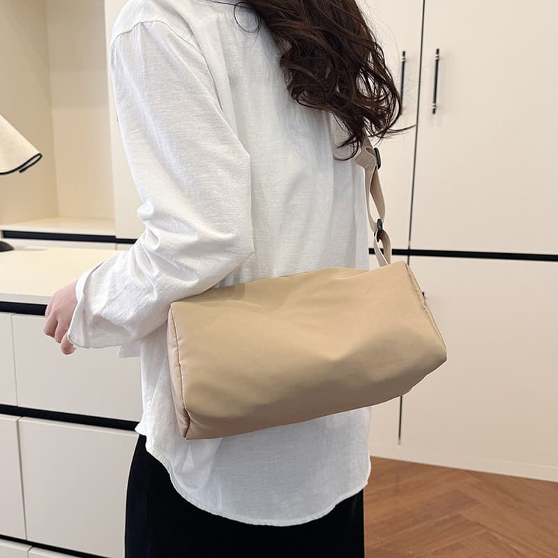 Bolsa feminina de náilon bolsa de grande capacidade feminina leve esportes na moda Casual All-Match um ombro axilas maci