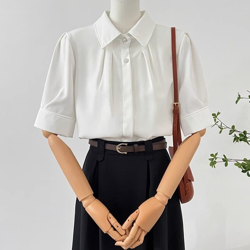 2025 novo estilo camisa branca feminina manga curta verão francês novo estilo pequeno profissional Workwear Commuter top