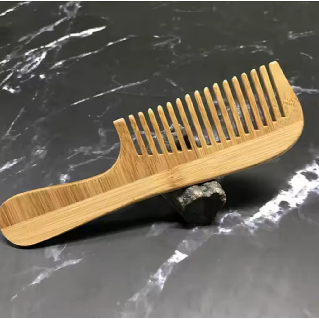 PENTE DE MADEIRA COM CABO FEITO DE BAMBU  ANTI FRIZZ ANTIESTATICO CABELO BARBA