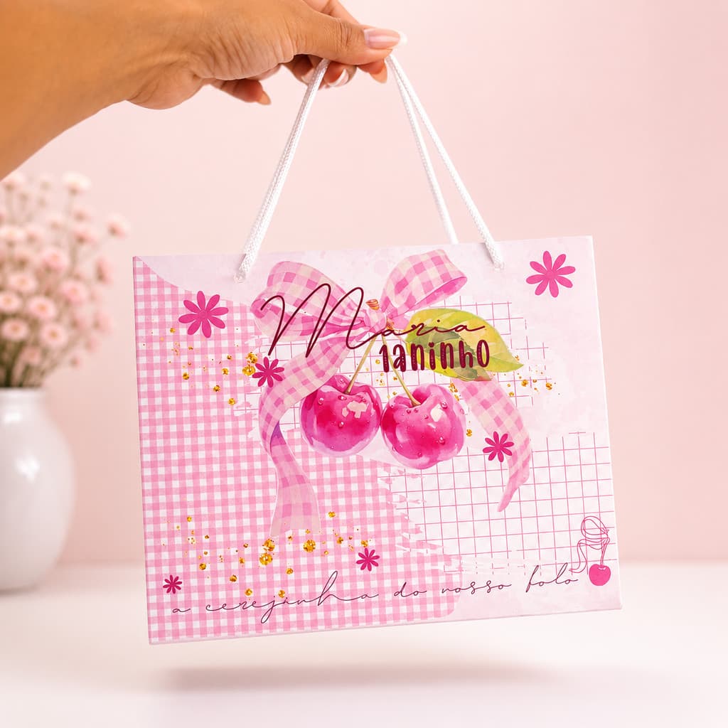 Sacolinha Personalizada Cerejinha com Nome | Lembrancinha Infantil para Festas  | PEGUE E MONTE