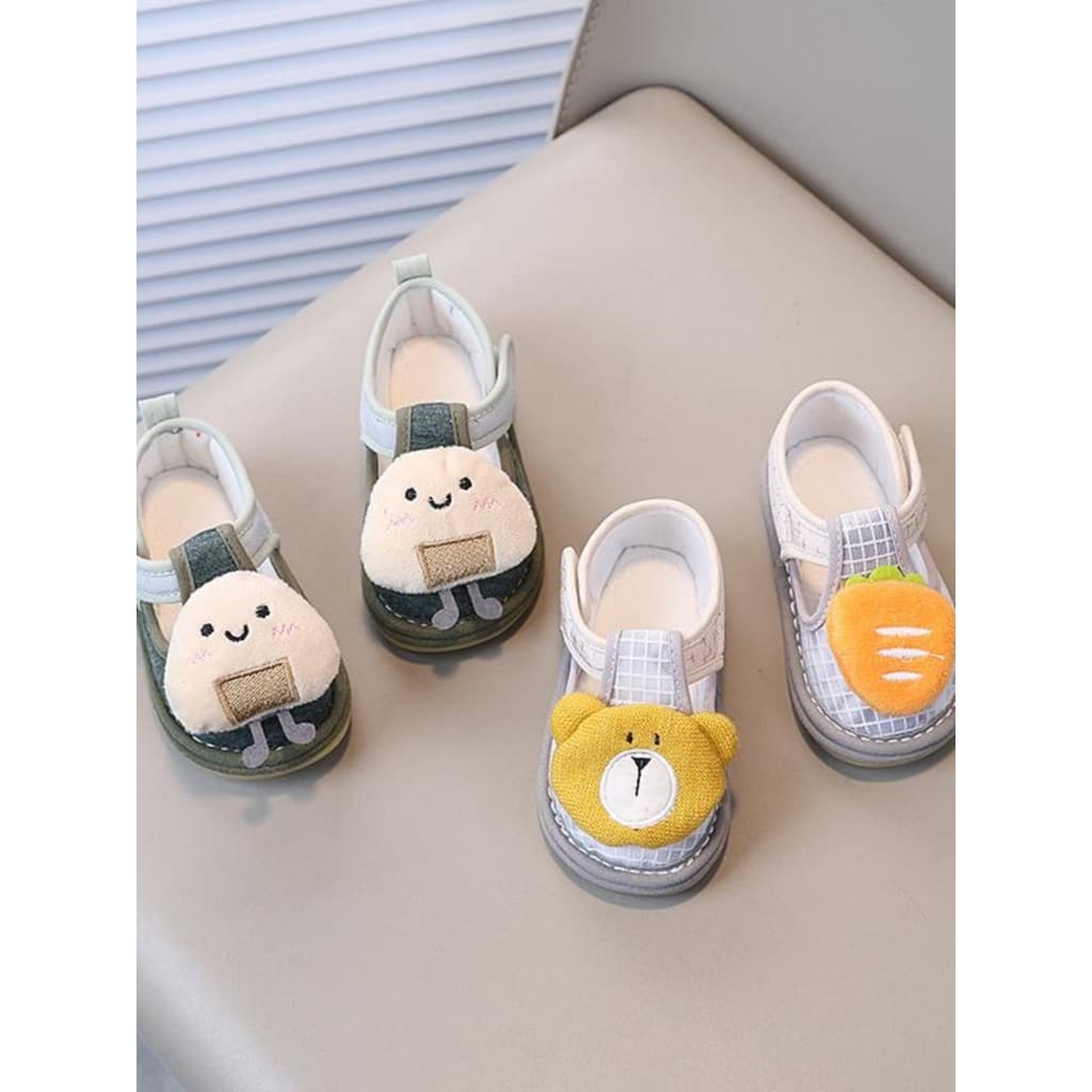 Sapatos de pano para bebês, primavera outono, sola macia, sapatos para crianças pequenas, jardim de infância, casa inter