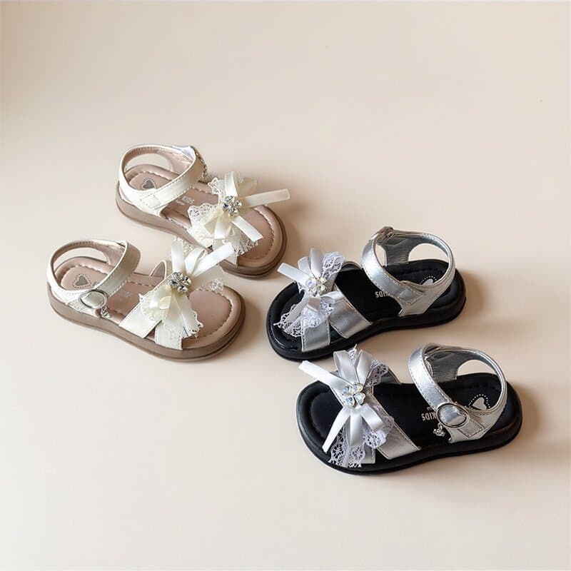 2026 verão novo estilo meninas sandálias diamante flor laço arco bonito arco cinta doce princesa sapatos