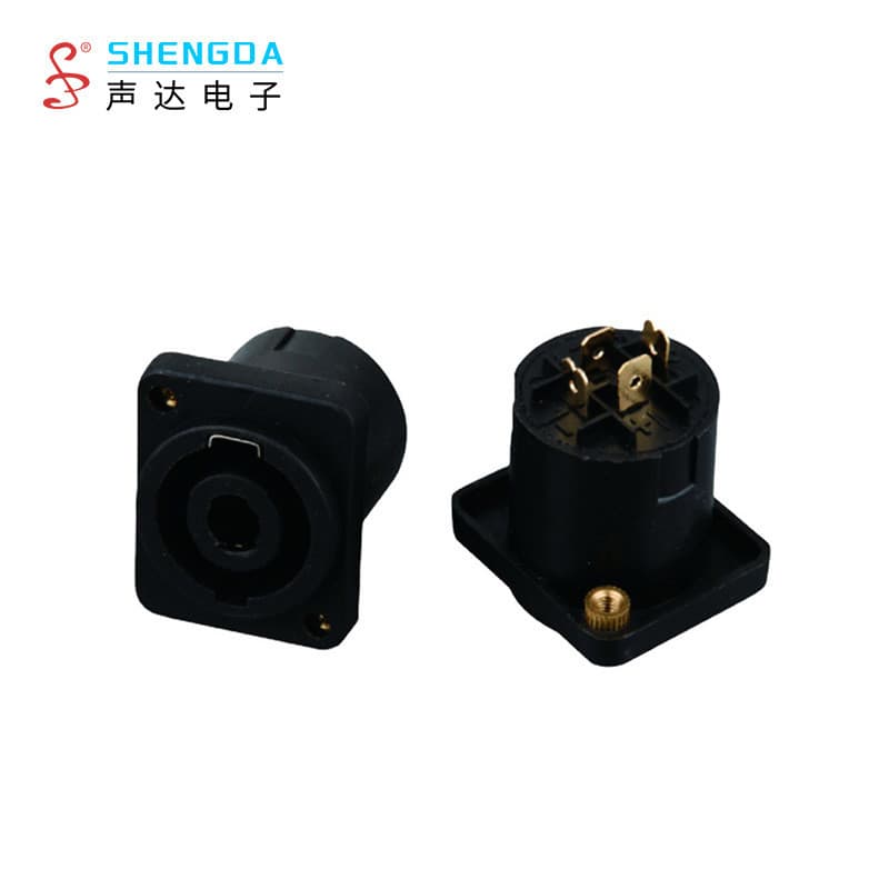 Vendo conector de áudio SPEAKON Soundda SA305B banhado a ouro com porca.