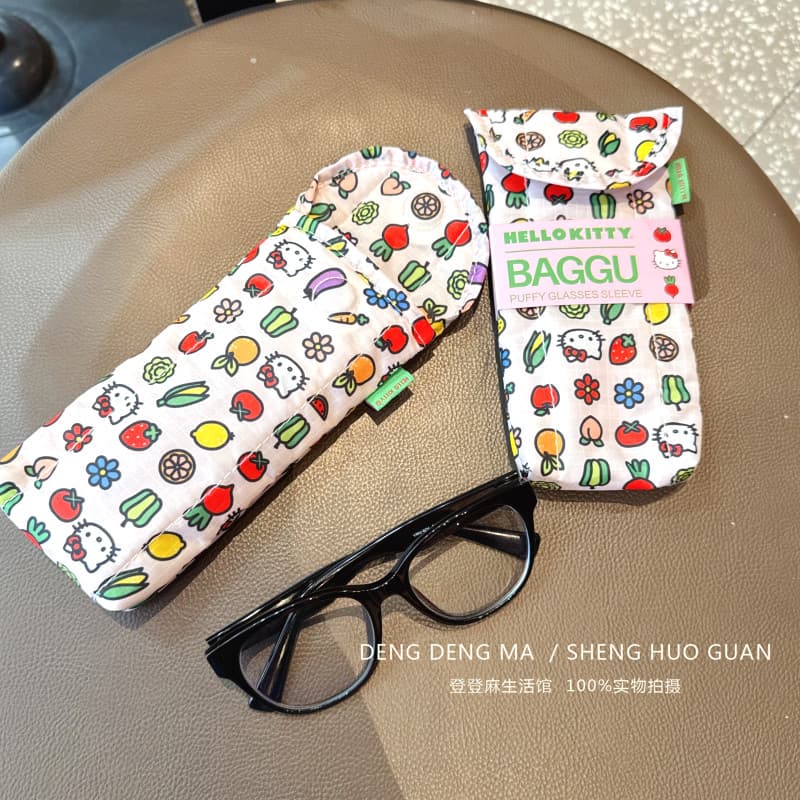Único coreano do mesmo estilo!Hello kitty Cat Print Forro acolchoado portátil Bolsa Óculos de sol Armazenamento Óculos B