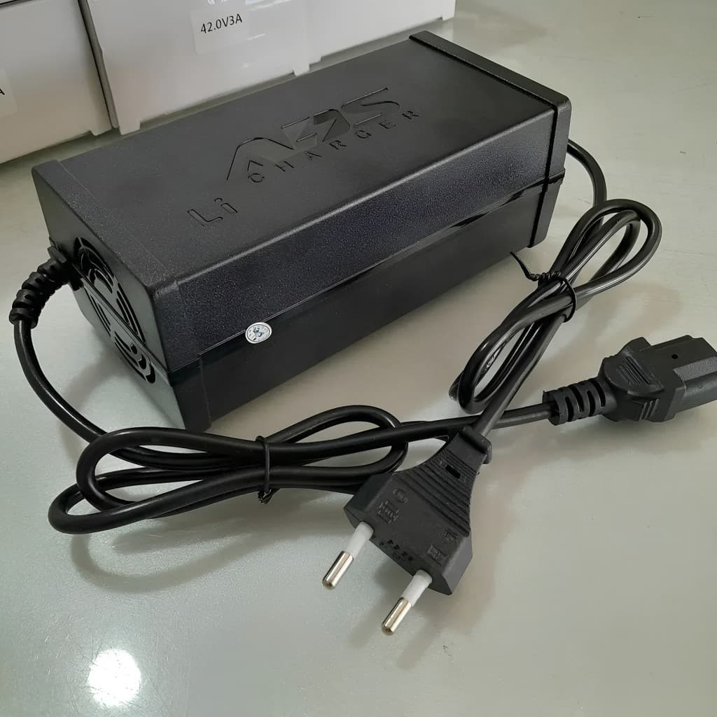 Carregador Bicicleta Elétrica E Scooter 36v 2a Bateria Litio