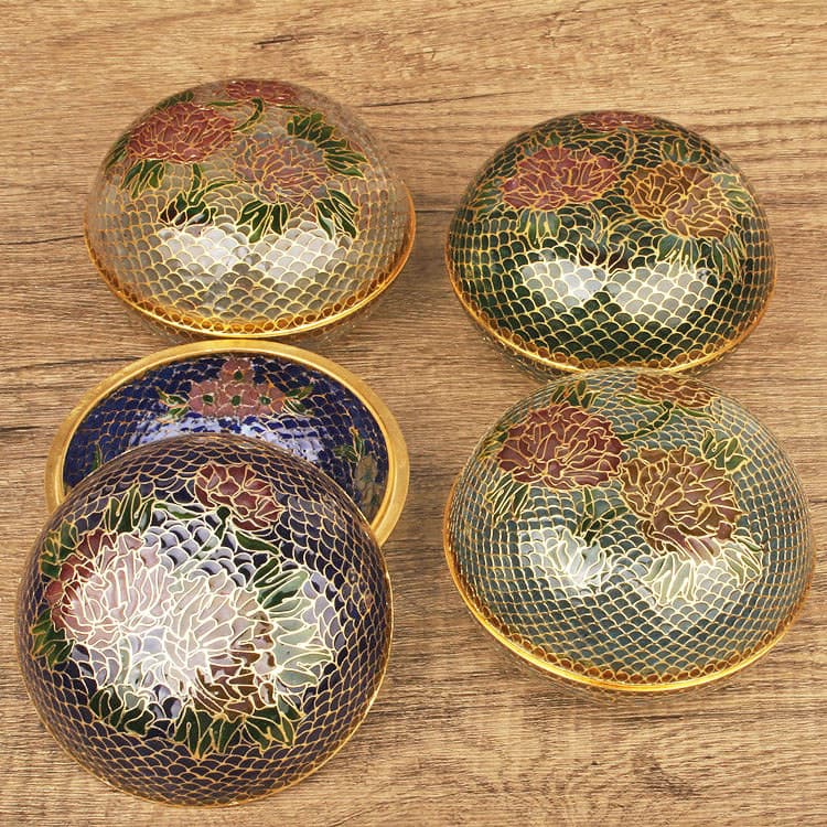 Pequim em destaque artesanato puro artesanal cobre pneu esmalte liberação pneu transparente Cloisonne rosa caixa de jóia