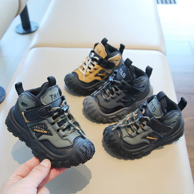 2 sapatos infantis masculinos 2025 novo estilo outono inverno na moda meninos 3 meninos ao ar livre sapatos esportivos f