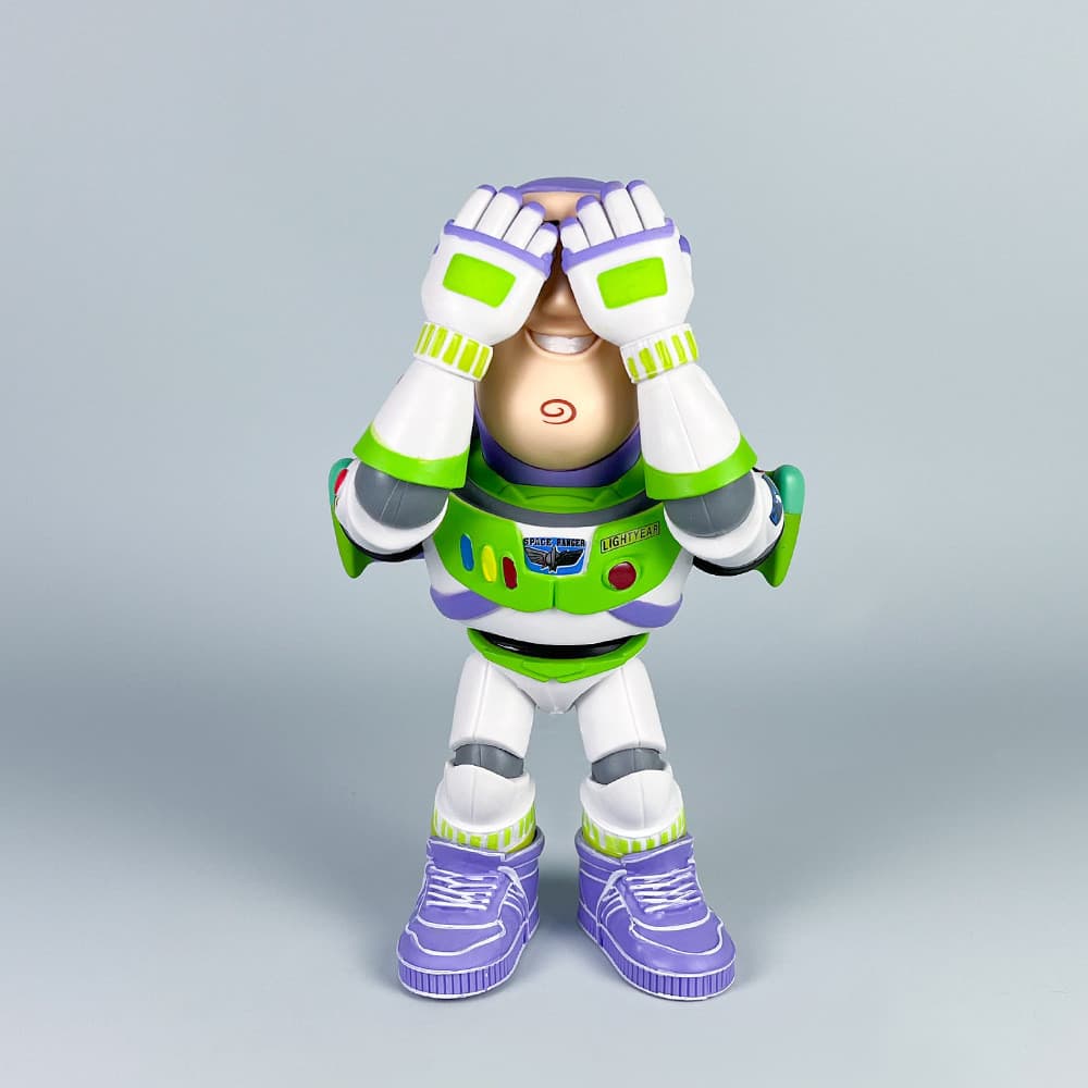 Figura de anime Toy Story, Buzz Lightyear tímido, boneco astronauta, modelo para decoração de mesa