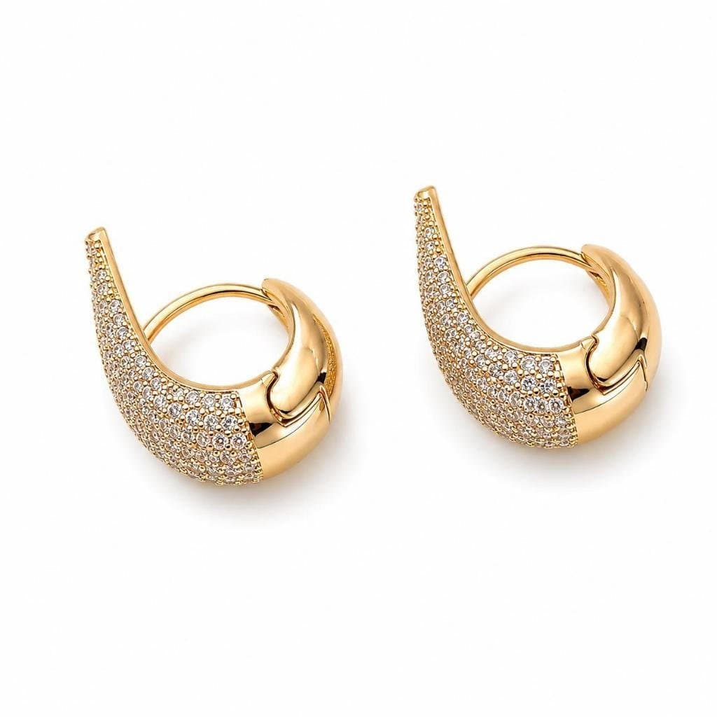 Brinco Gota Click Virgula Cravejado Zircônia Banhado a Ouro